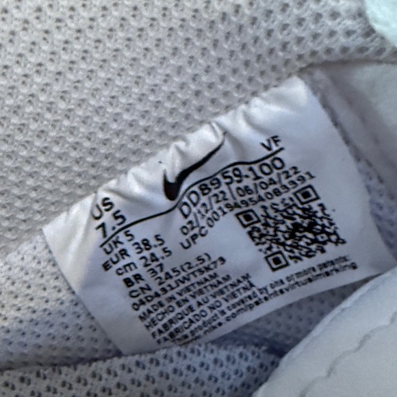 Nike Air Force 1 Low '07 White (Women's) DD8959-100 US Women's 7.5 - Picture 10 of 11